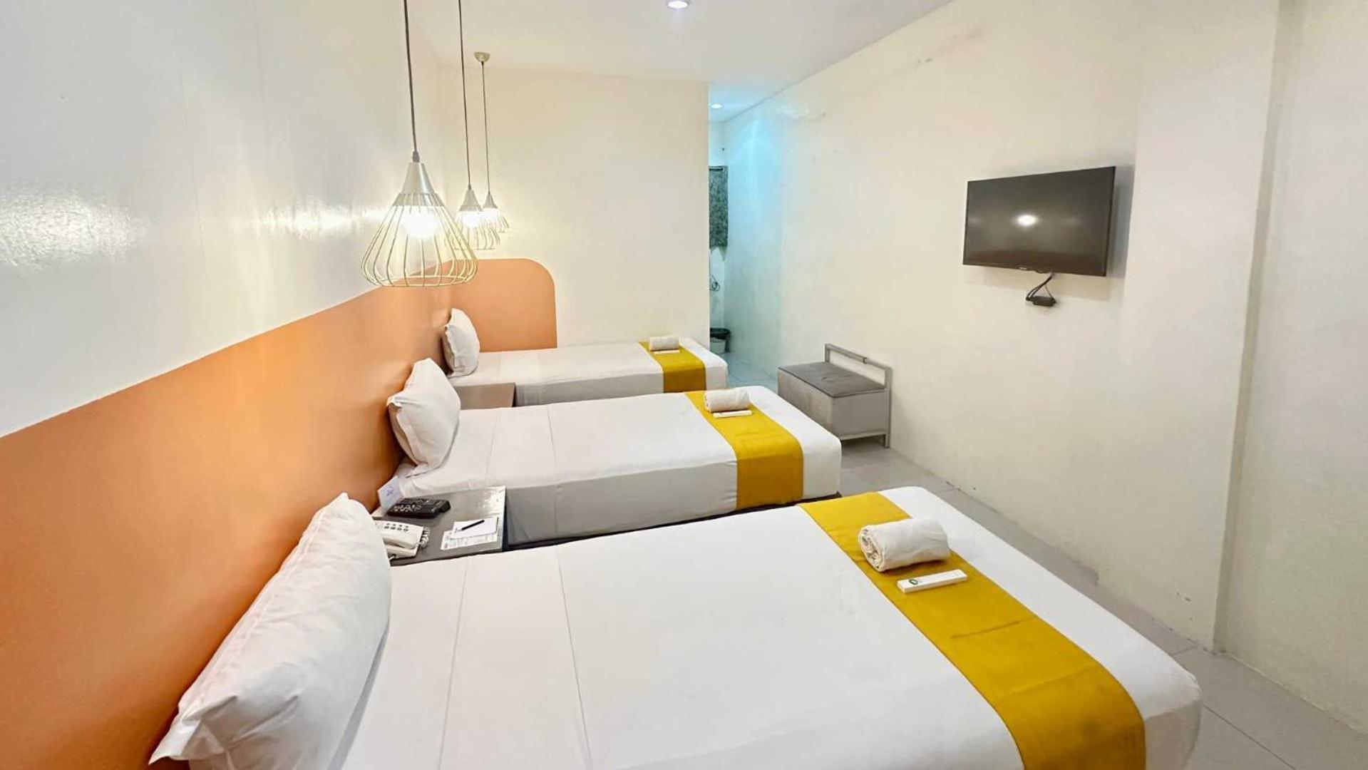 Travelbee Capitol Inn Cebu Zewnętrze zdjęcie