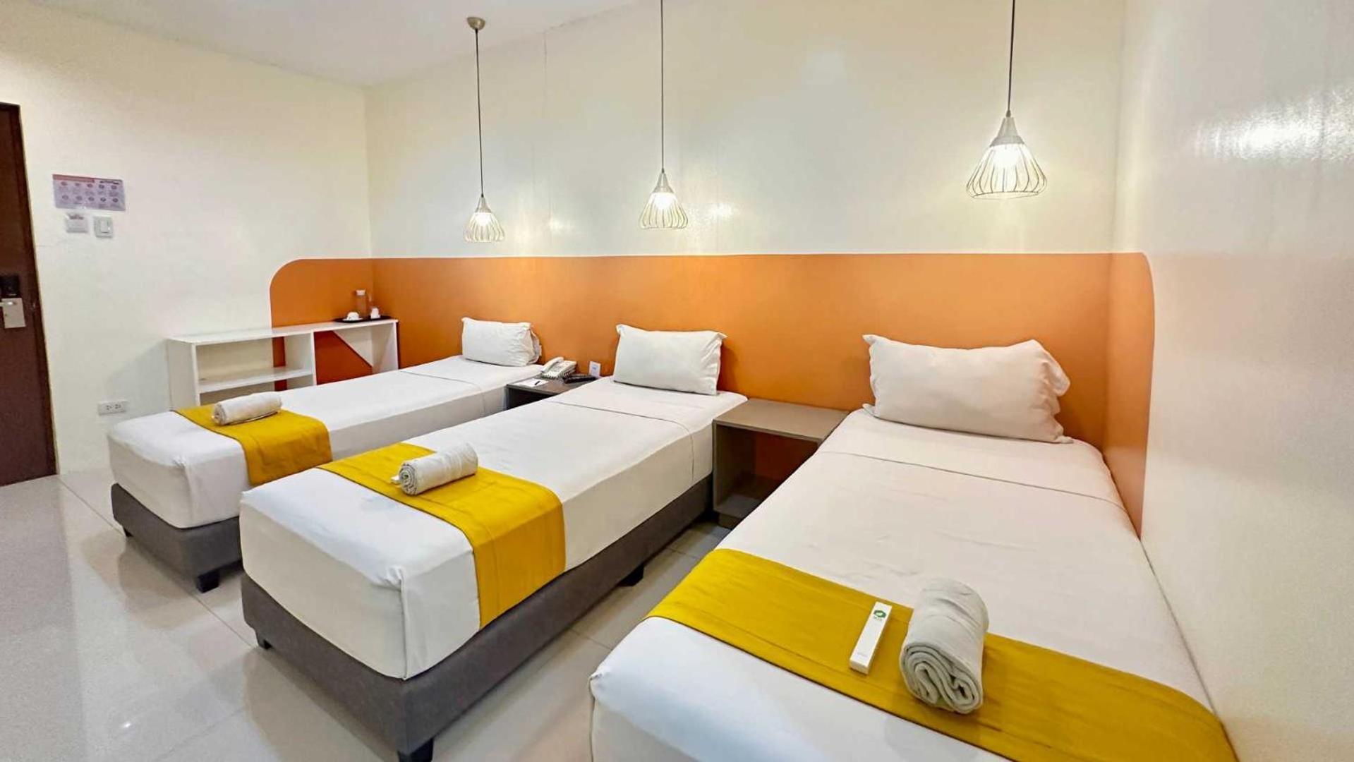 Travelbee Capitol Inn Cebu Zewnętrze zdjęcie