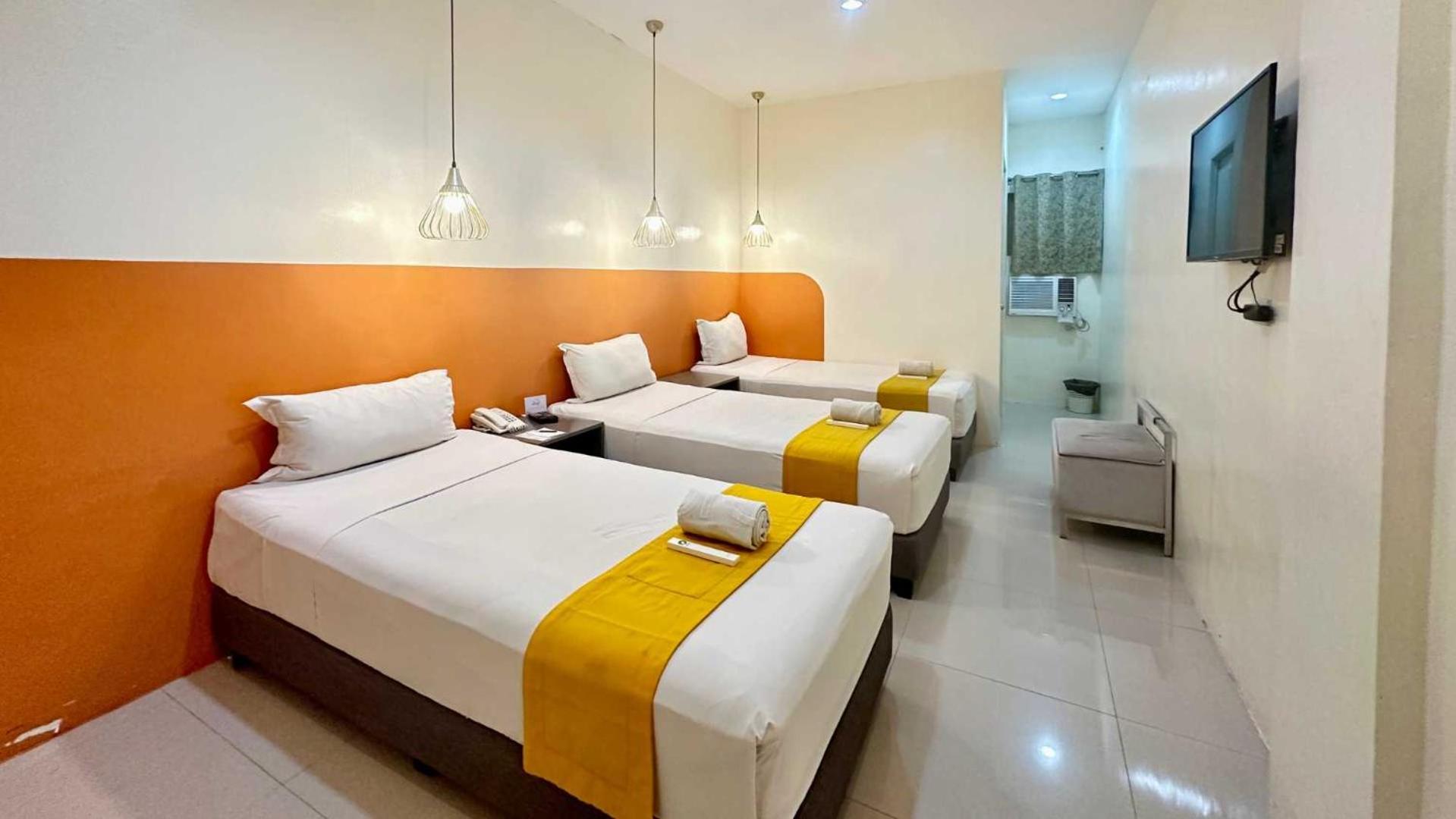 Travelbee Capitol Inn Cebu Zewnętrze zdjęcie