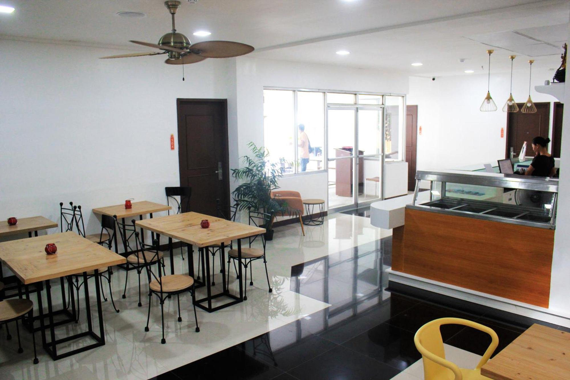 Travelbee Capitol Inn Cebu Zewnętrze zdjęcie